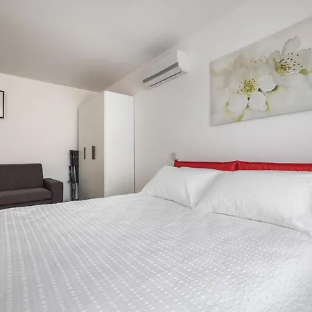 Gaggiolo 1 Apartment Dro